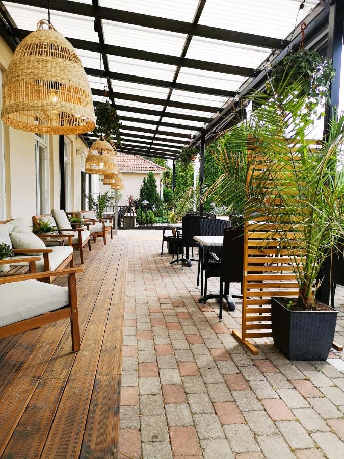 Asby Hotell Hallstahammar Exterior foto